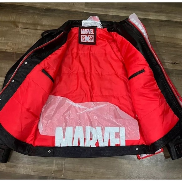 NEW W/TAG Disney Parks Marvel 1939 Black Red Authentic Leather Jacket XS $399 - Picture 5 of 6